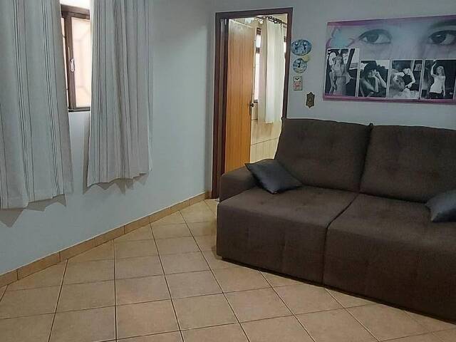 Casa para Venda em Araguari - 5