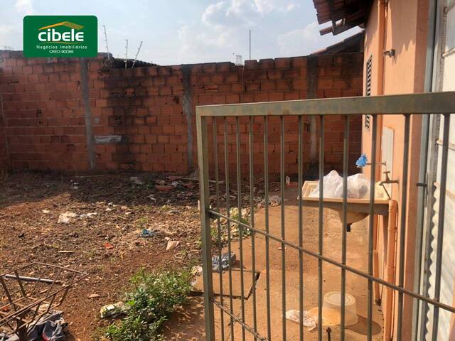 Casa para Venda em Araguari - 3