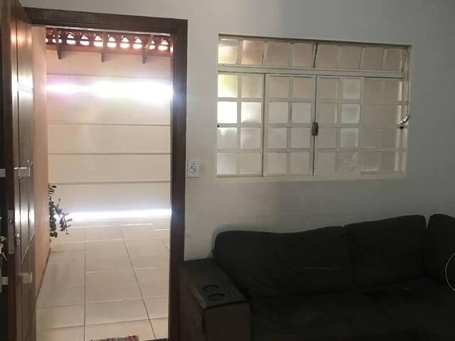 Casa para Venda em Araguari - 4