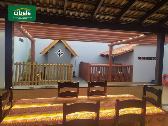 Casa para Venda em Araguari - 4