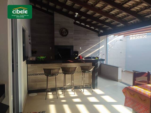 Casa para Venda em Araguari - 5