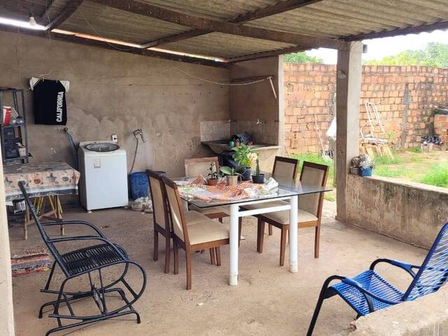 Casa para Venda em Araguari - 3