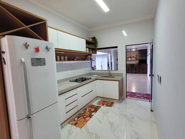 Casa para Venda em Araguari - 3