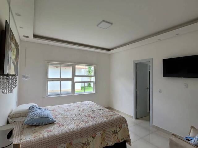 Casa para Venda em Araguari - 2