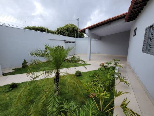 Casa para Venda em Araguari - 3