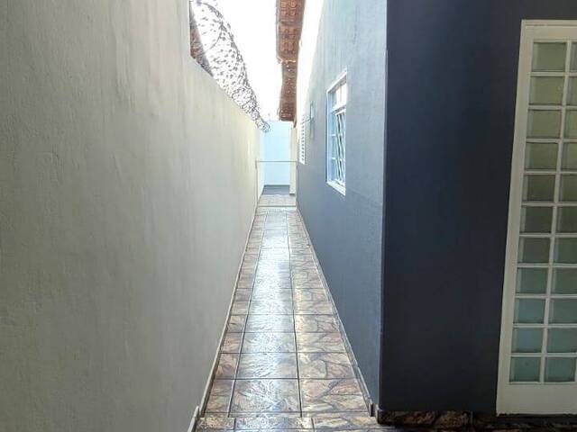 Casa para Venda em Araguari - 4