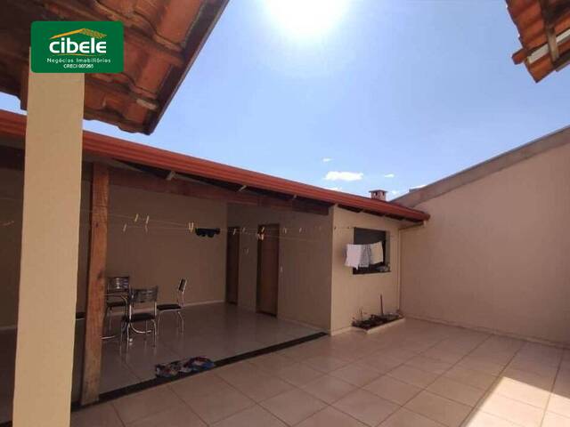 Casa para Venda em Araguari - 5