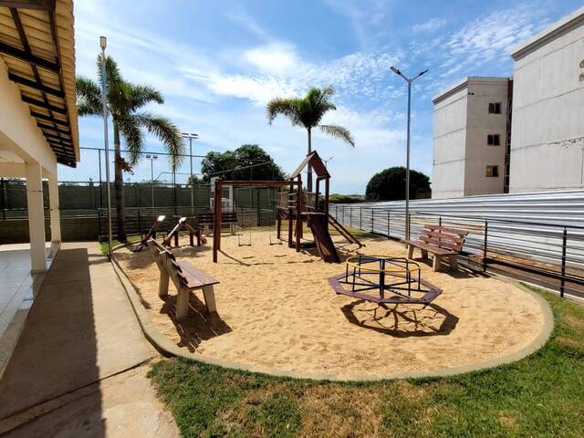 Apartamento para Venda em Araguari - 5