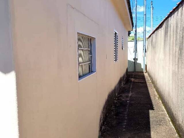 Casa para Venda em Araguari - 5