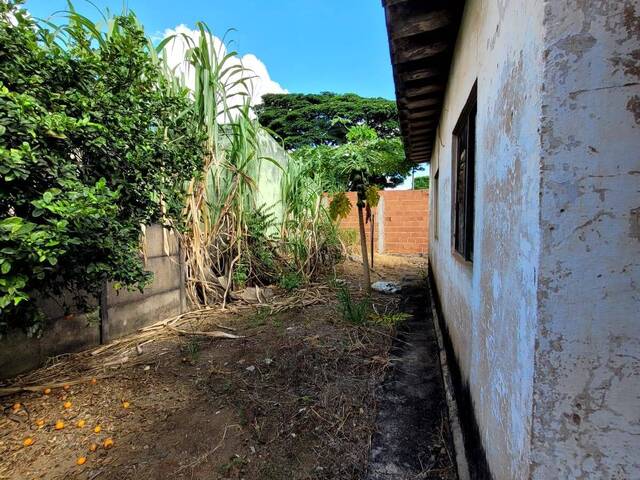 Casa para Venda em Araguari - 3