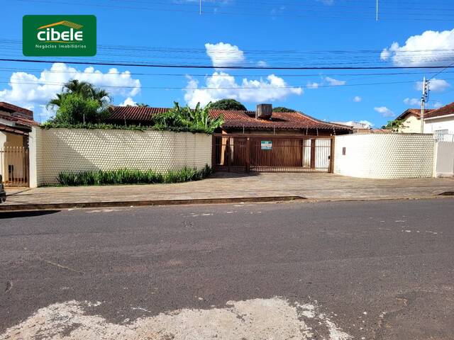#VD 2027 - Casa para Venda em Araguari - MG