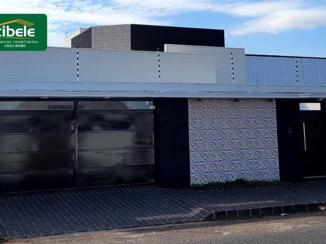 Casa para Venda em Araguari - 2
