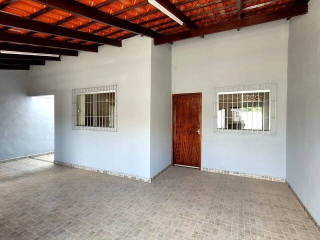 Casa para Venda em Araguari - 3