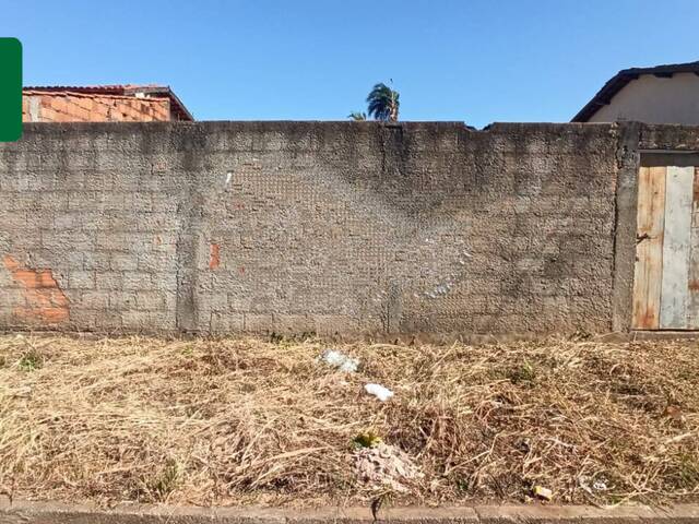 #VD 2043 - Área para Venda em Araguari - MG - 1
