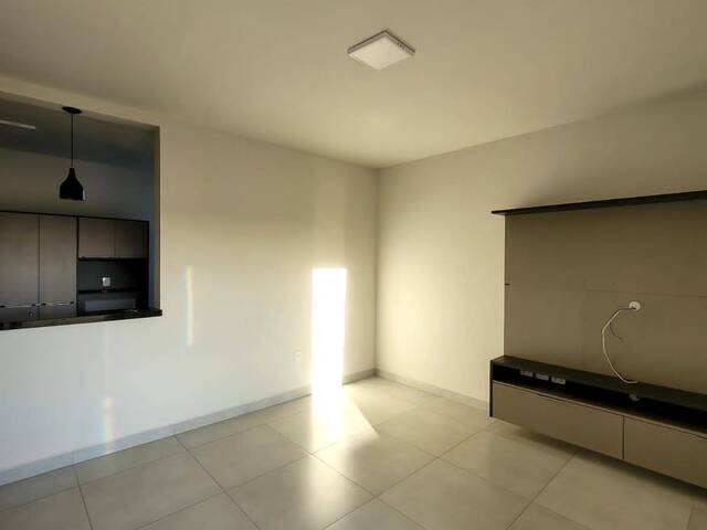 #VD 2050 - Apartamento para Venda em Araguari - MG - 2