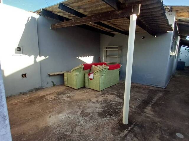 Casa para Venda em Araguari - 3