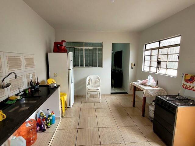 Casa para Venda em Araguari - 5