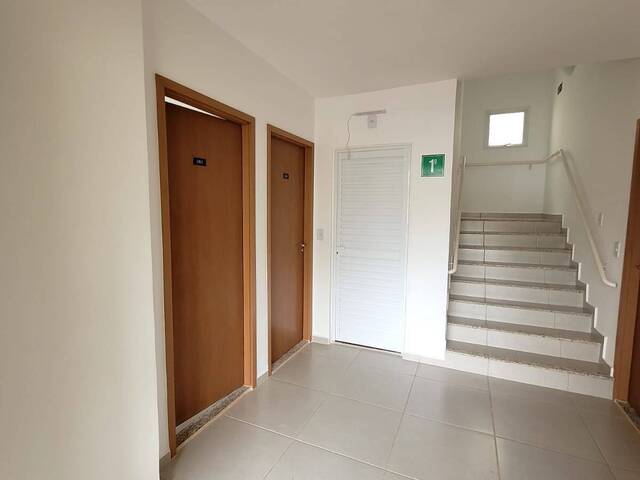 Apartamento para Venda em Araguari - 5