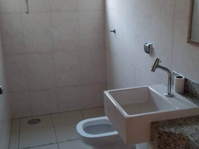 Casa para Venda em Araguari - 4