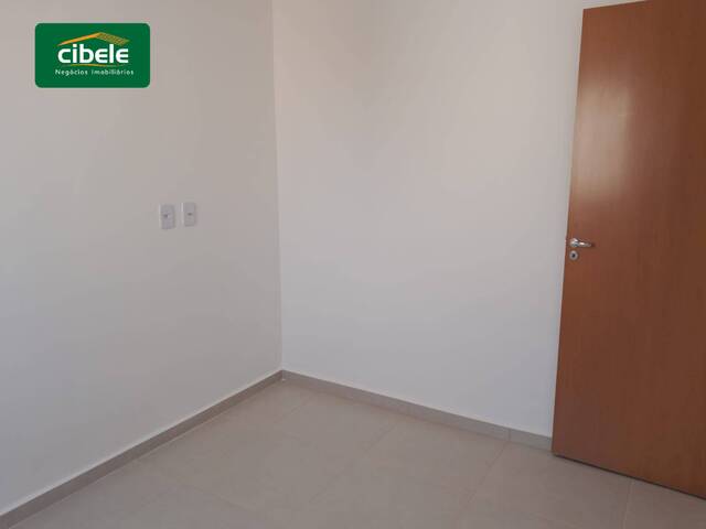 #LC 1007 - Casa para Locação em Araguari - MG - 2