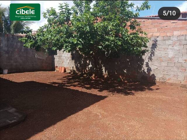 Casa para Venda em Araguari - 4