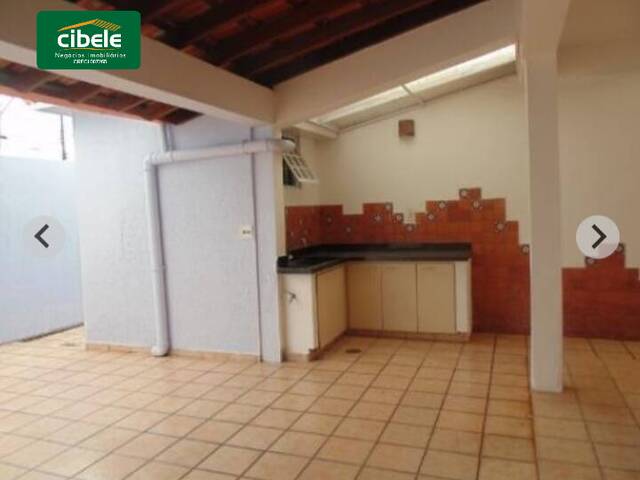Casa para Venda em Araguari - 5