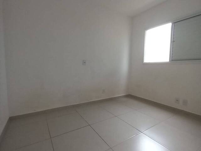 #VD 2129 - Apartamento para Venda em Araguari - MG - 3