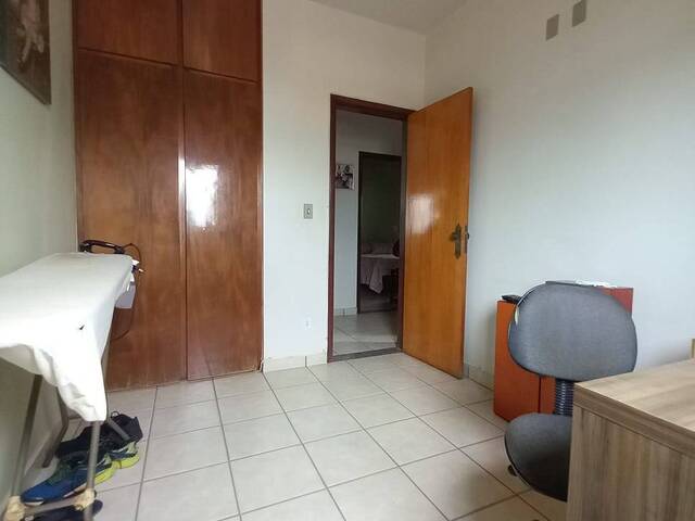 Apartamento para Venda em Araguari - 5