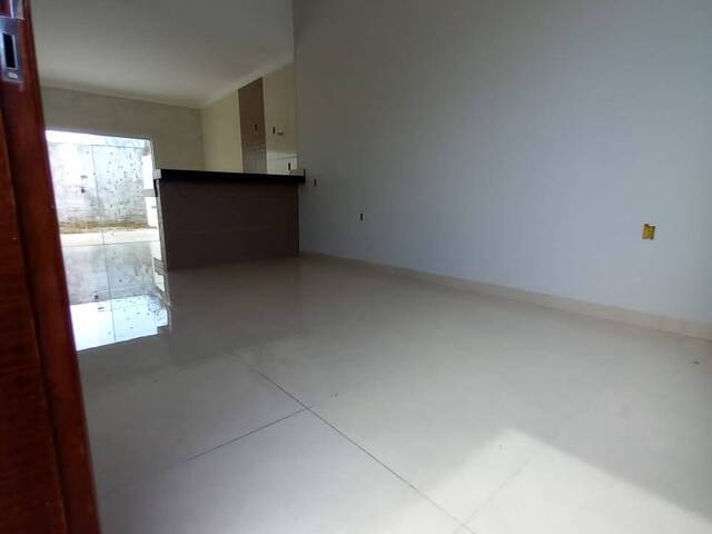 Casa para Venda em Araguari - 5