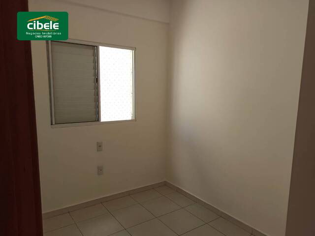 Apartamento para Venda em Uberlândia - 4