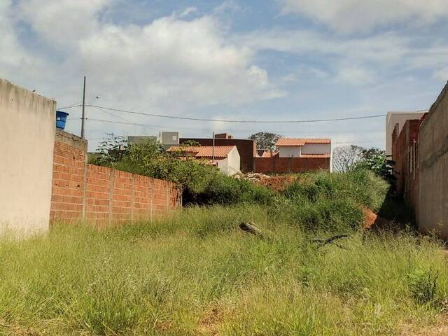 #VD 2146 - Área para Venda em Araguari - MG - 1