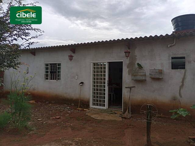 Casa para Venda em Araguari - 3