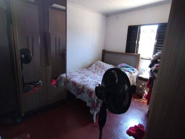 Casa para Venda em Araguari - 5