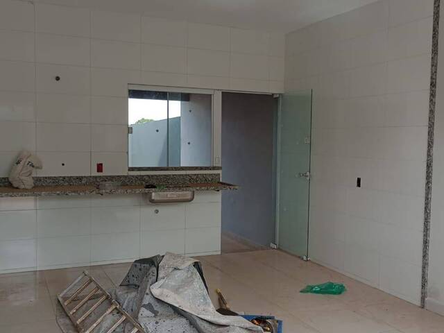 Casa para Venda em Araguari - 3