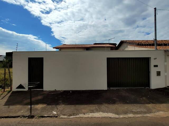 #VD 2177 - Casa para Venda em Araguari - MG