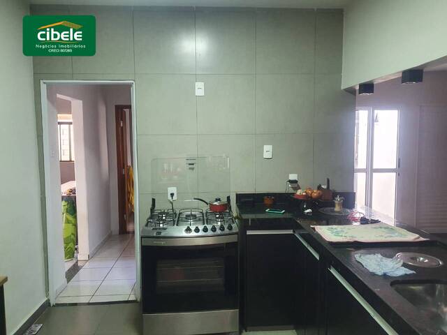 Casa para Venda em Araguari - 3