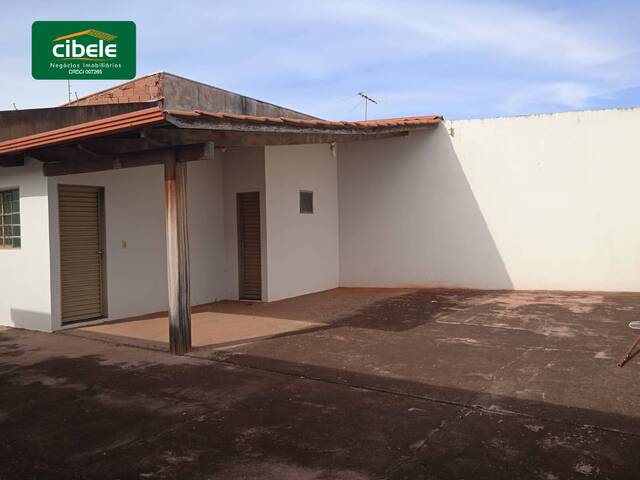 Casa para Venda em Araguari - 3