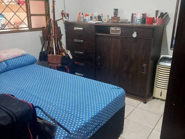 Casa para Venda em Araguari - 3