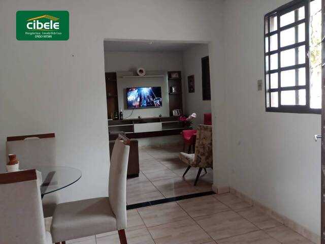 #VD 2249 - Casa para Venda em Araguari - MG