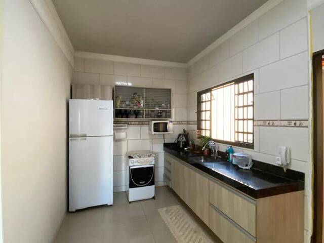 Casa para Venda em Araguari - 5