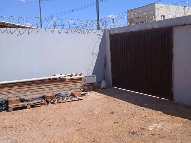 #VD 2252 - Casa para Venda em Araguari - MG