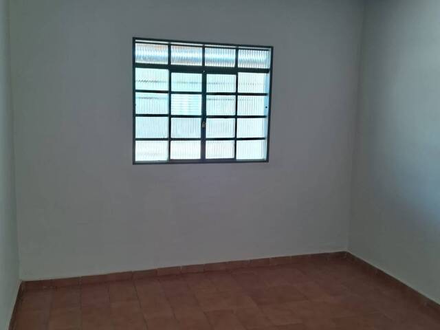 Casa para Venda em Araguari - 5