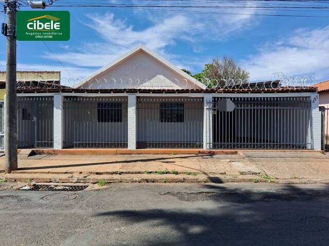 Casa para Venda em Araguari - 3