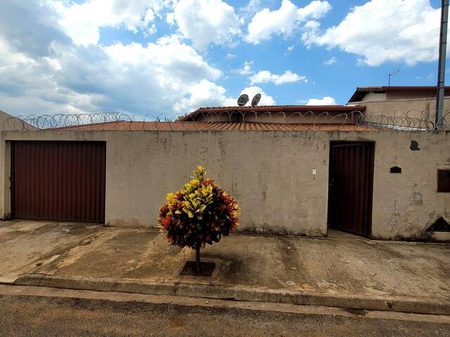 #VD 2284 - Casa para Venda em Araguari - MG