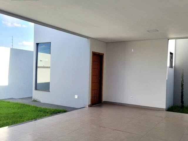 Casa para Venda em Araguari - 3