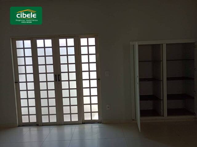 Casa para Venda em Araguari - 4