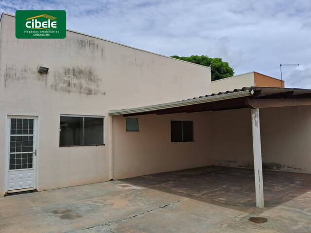 #LC 1735 - Casa para Locação em Araguari - MG - 2