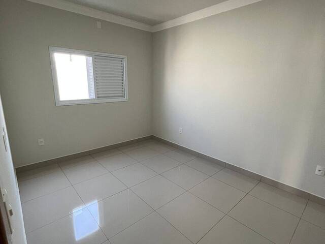 Casa para Venda em Araguari - 4