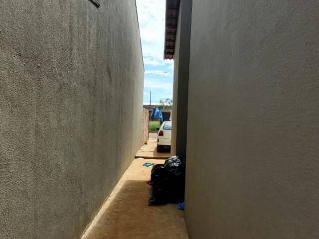 #VD 22149 - Casa para Venda em Araguari - MG - 3