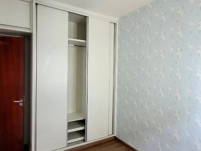 Apartamento para Venda em Araguari - 4